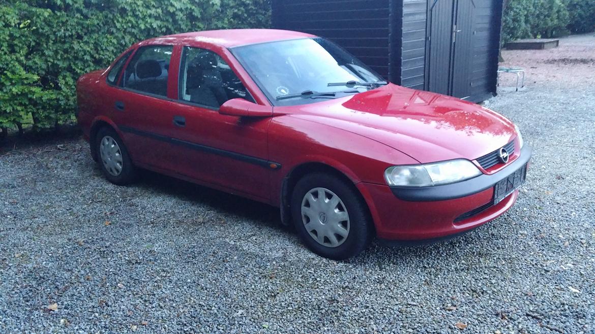 Opel Vectra B 2.0 DTi (SKROTTET) billede 3