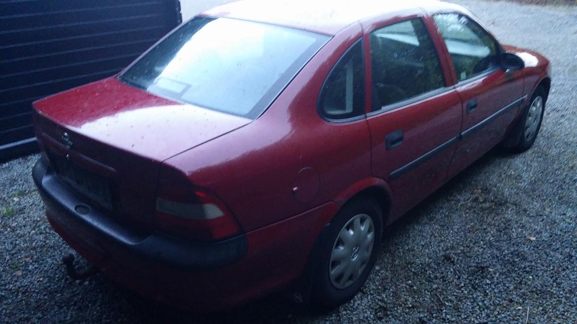 Opel Vectra B 2.0 DTi (SKROTTET) billede 8