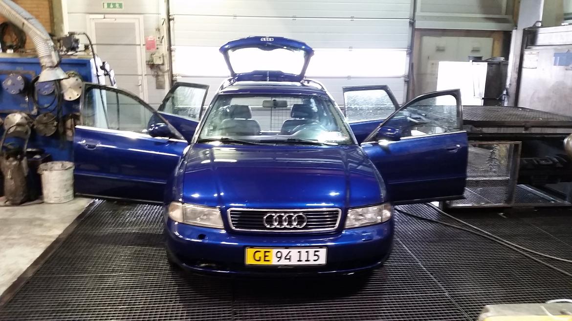 Audi A4 B5 2.5 TDI quattro billede 14