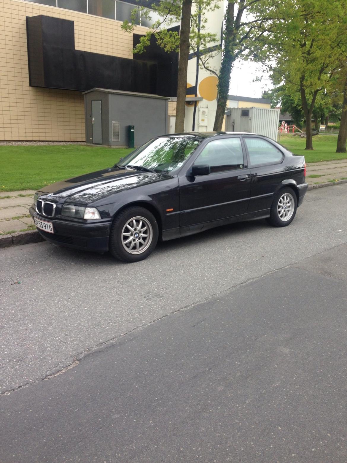 BMW 316i Compact - Solgt ! billede 12