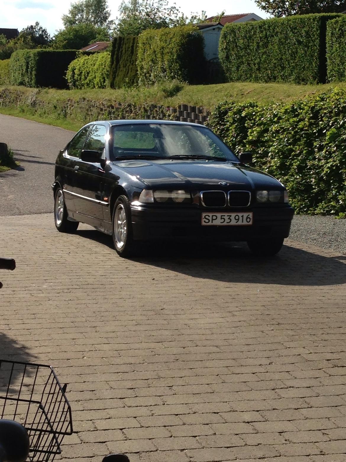 BMW 316i Compact - Solgt ! billede 13