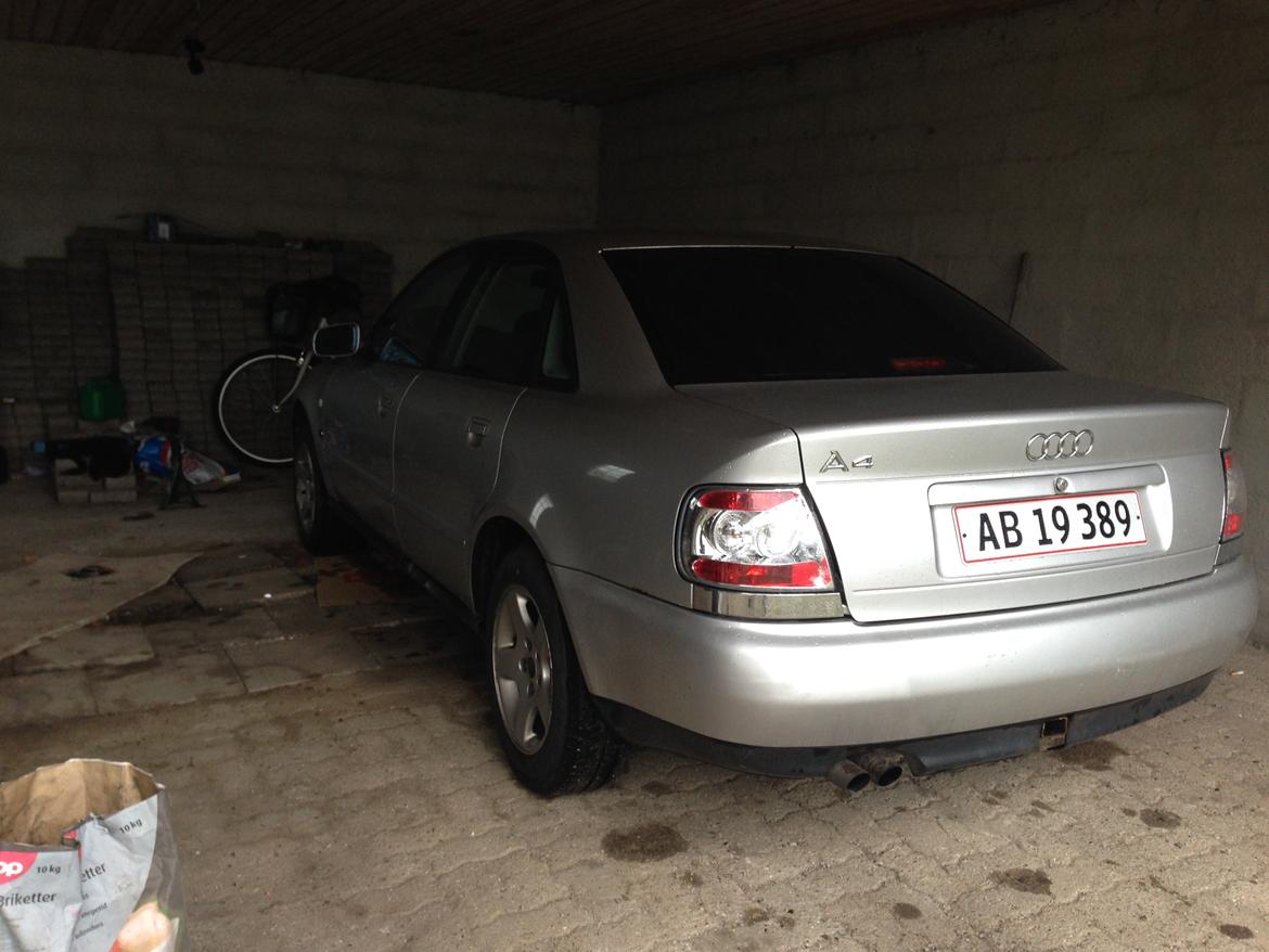 Audi A4 b5 2,8 V6 - Første billeder billede 17