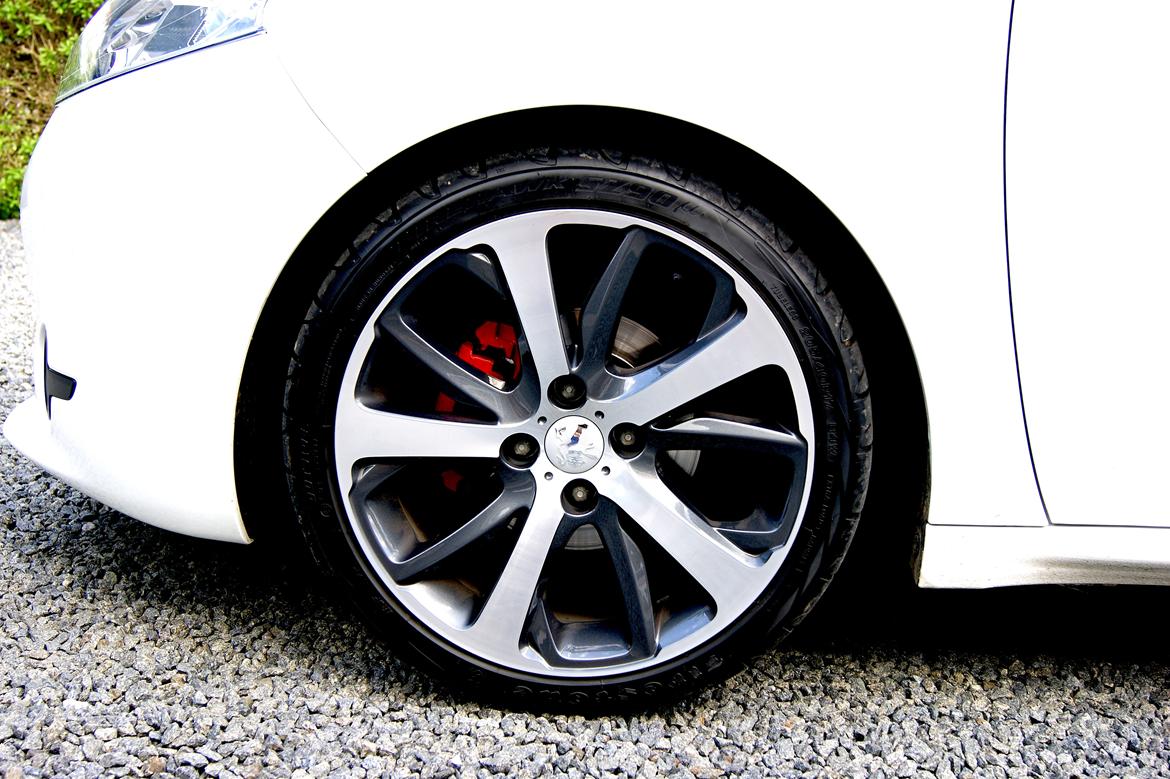 Peugeot 208 1.4 E-HDI ESG billede 9