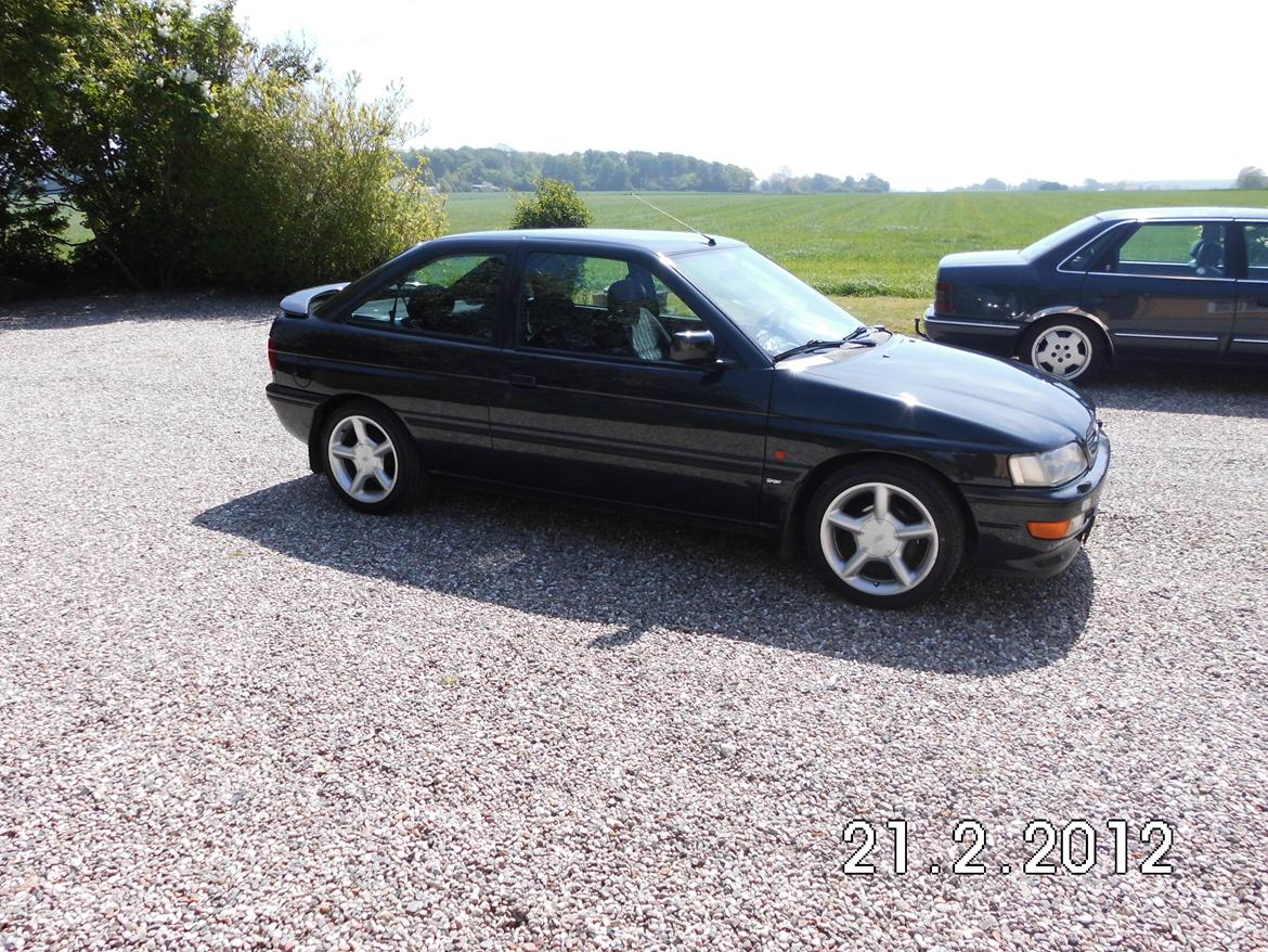 Ford Escort 1,8i sport billede 1