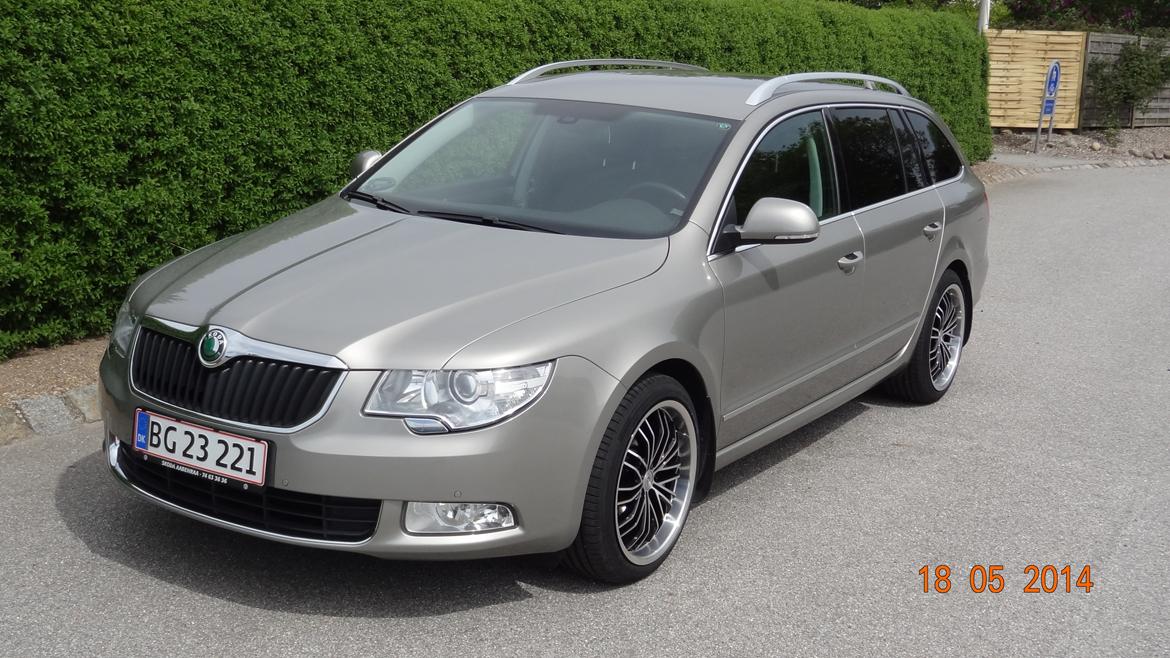 Skoda Superb Combi  1,8 Tsi SOLGT billede 5