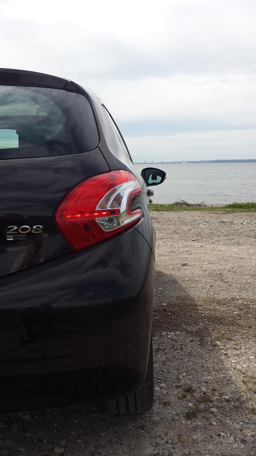 Peugeot 208 Allure 1,6 e-HDi 114 billede 8