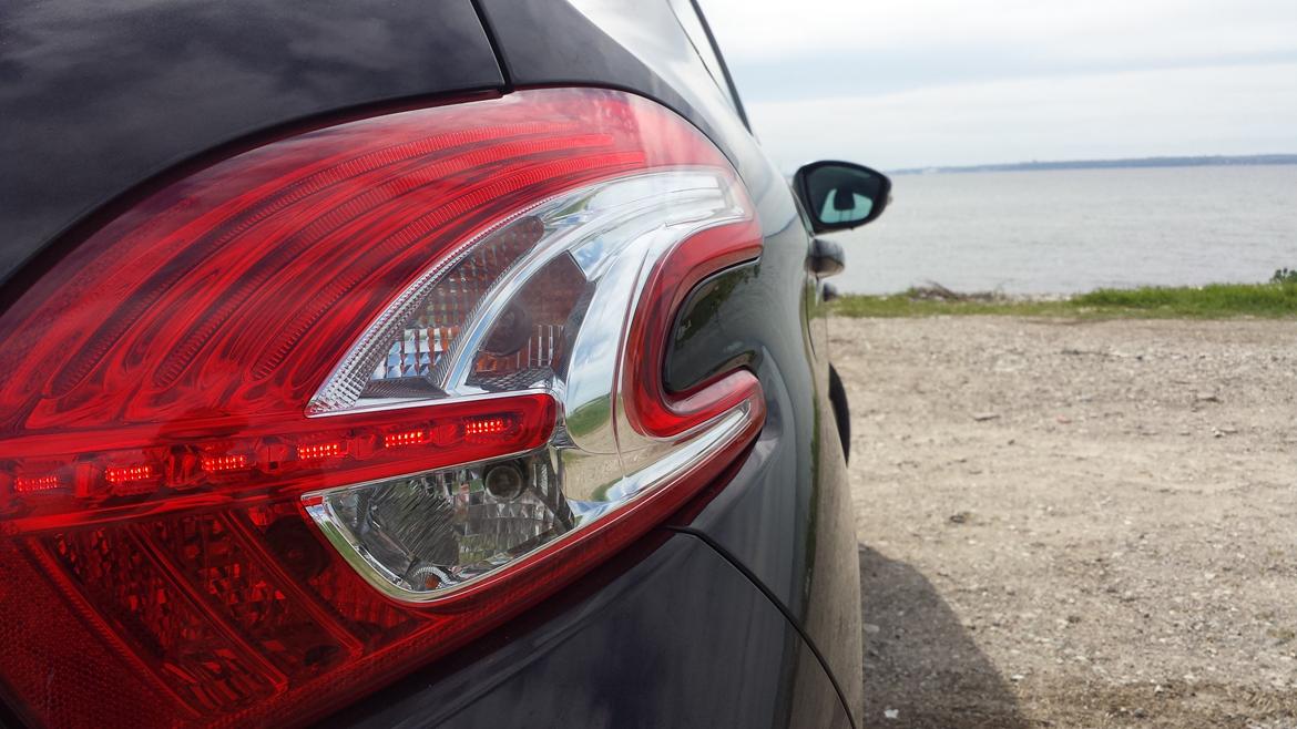 Peugeot 208 Allure 1,6 e-HDi 114 billede 13