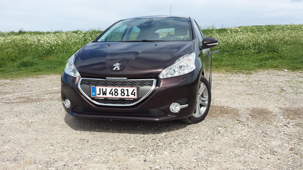 Peugeot 208 Allure 1,6 e-HDi 114 billede 15