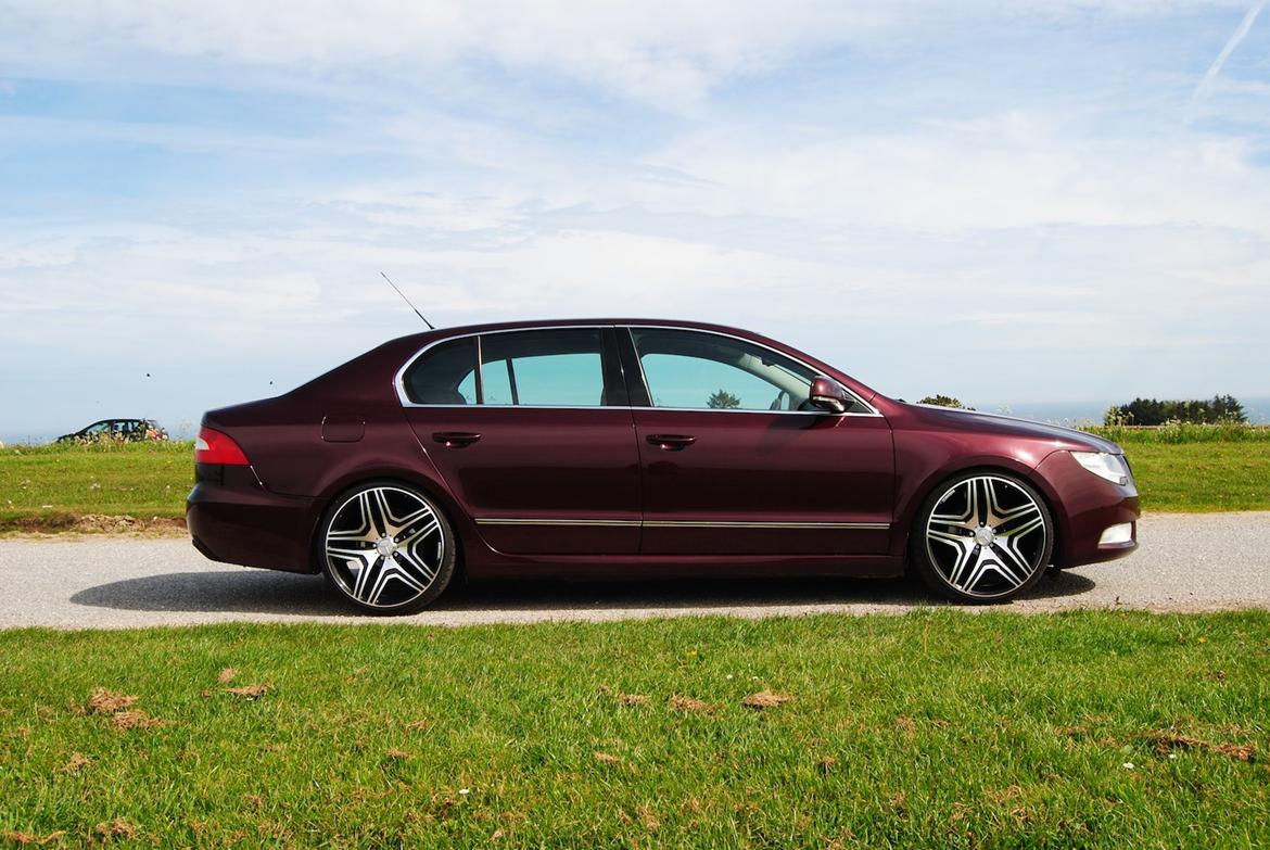 Skoda SuperB 2.0 TDi CRD 170 DSG6 Elegance billede 1