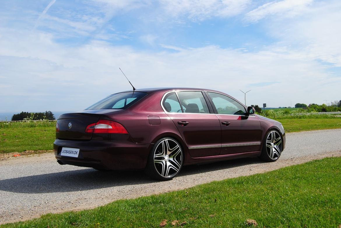 Skoda SuperB 2.0 TDi CRD 170 DSG6 Elegance billede 2