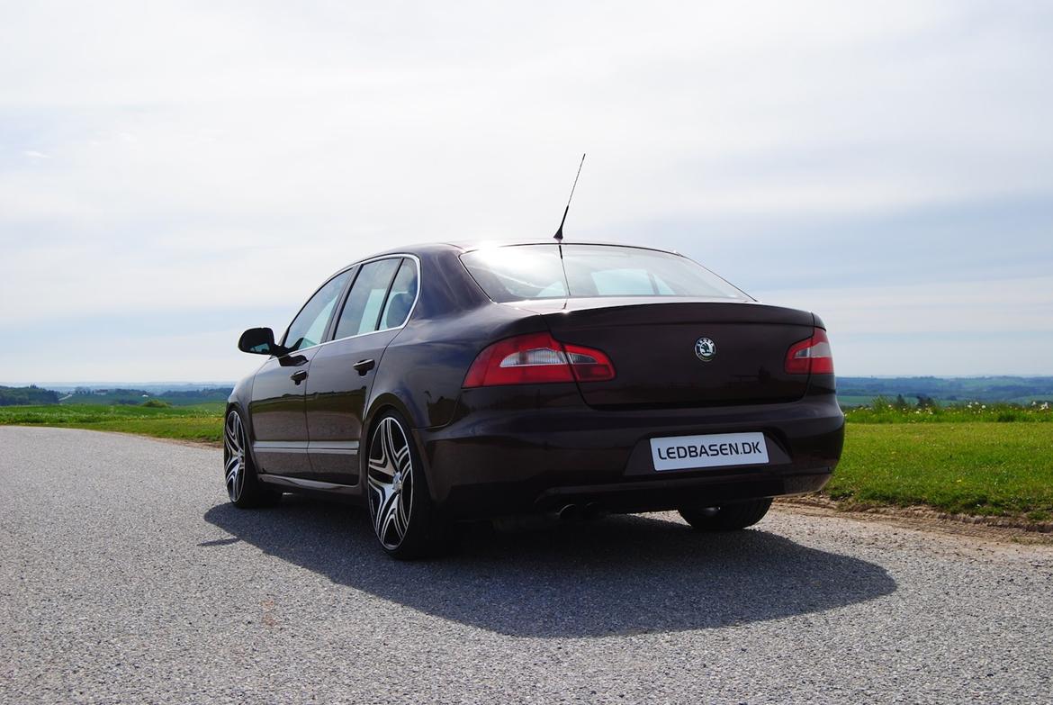 Skoda SuperB 2.0 TDi CRD 170 DSG6 Elegance billede 3