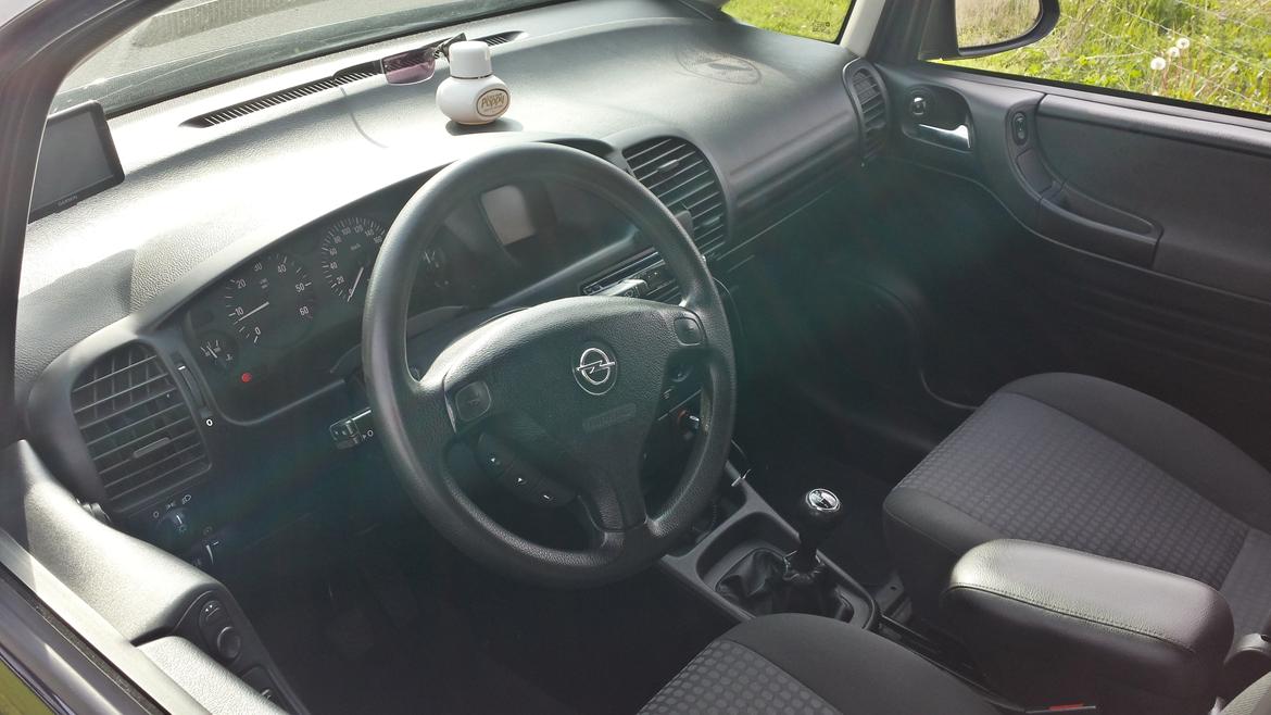 Opel Zafira A 2,0 DTI billede 10