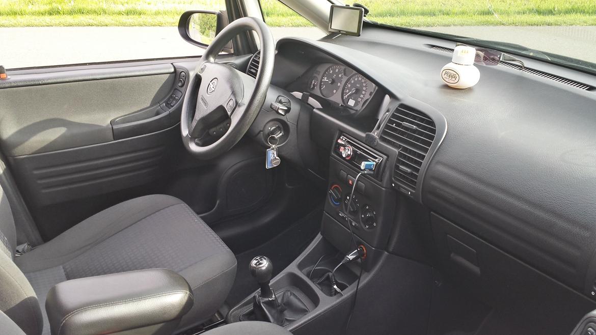 Opel Zafira A 2,0 DTI billede 11