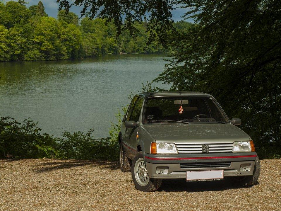 Peugeot 205 gti billede 1