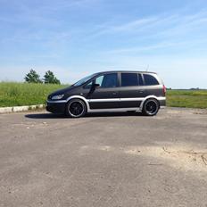 Opel Zafira OPC 2.0 Turbo