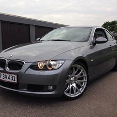 BMW E92 325i Coupe