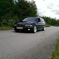 BMW e39 523i