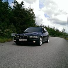 BMW e39 523i