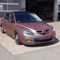 Mazda 3 × 2.0 Sport™