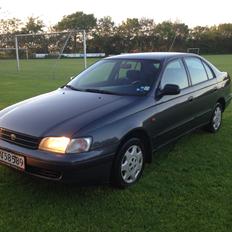 Toyota carina e (SOLGT)