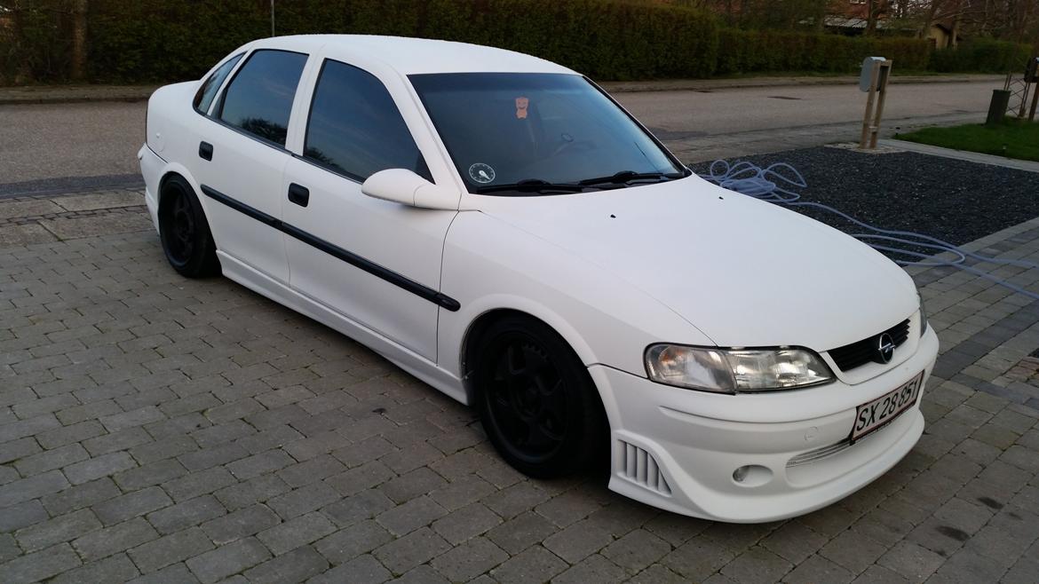 Opel vectra b - sådan så den ud sidst den blev dippet..  billede 33