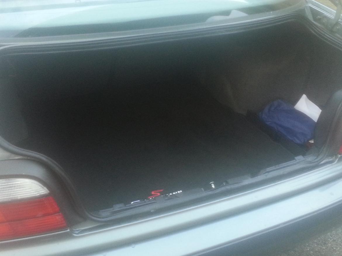 BMW E36 Coupe 320I (skilt ad igang med at renovering) billede 7