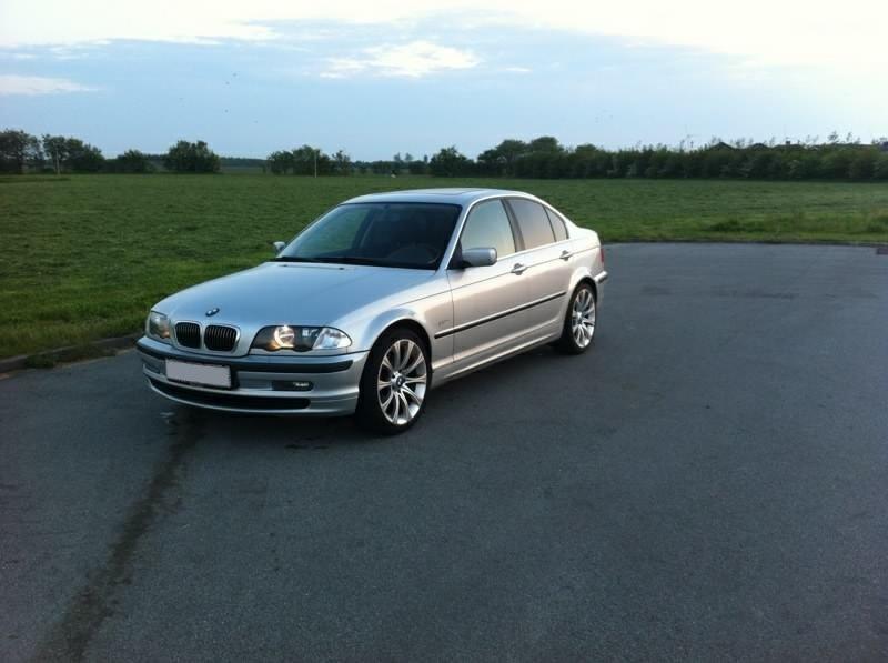 BMW E46 323i billede 1