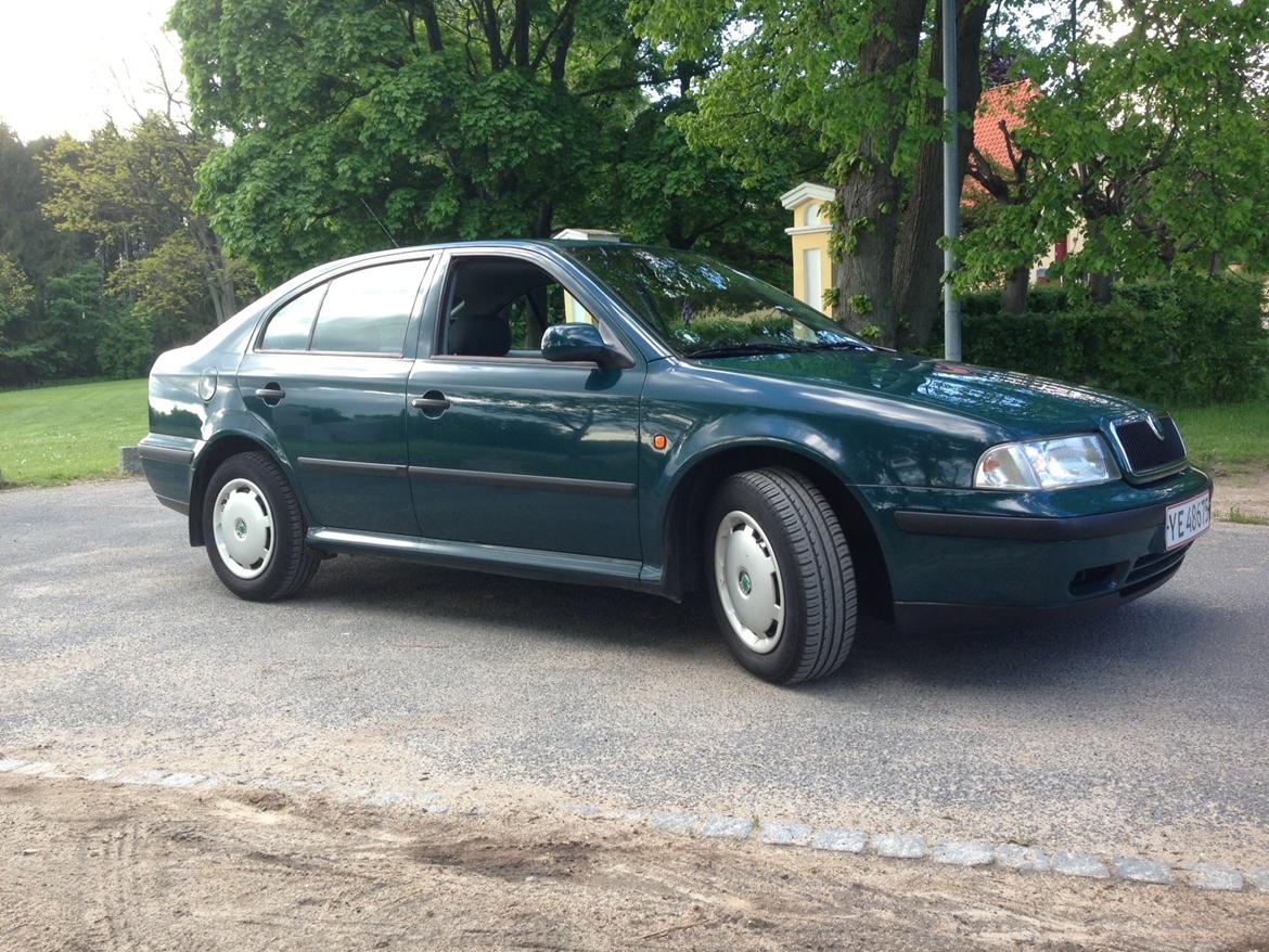 Skoda Octavia 1.6 GLX 8V SOLGT billede 7