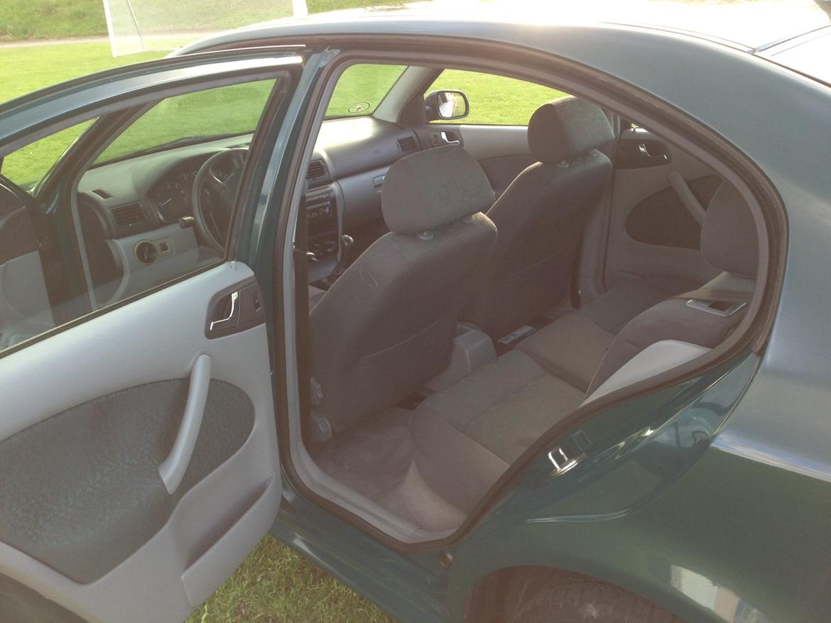 Skoda Octavia 1.6 GLX 8V SOLGT billede 6