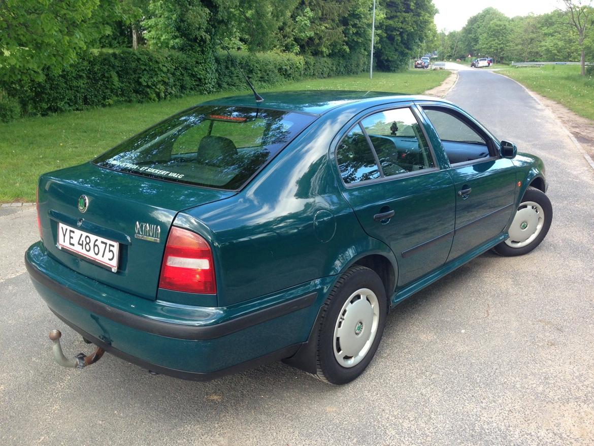 Skoda Octavia 1.6 GLX 8V SOLGT billede 10