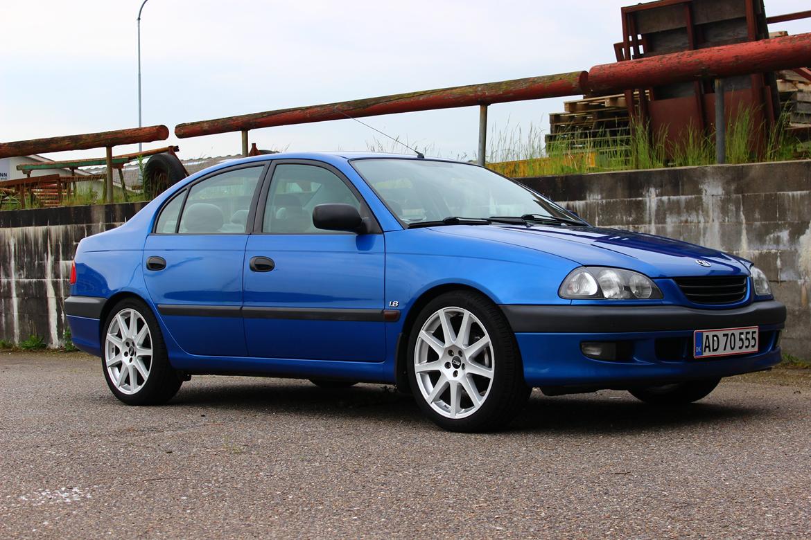 Toyota Avensis billede 2