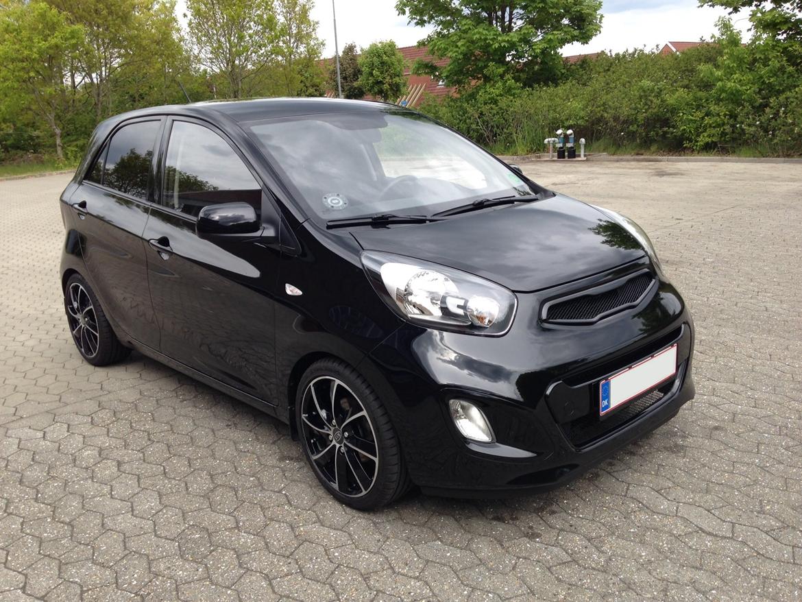 Kia Picanto Limited Edition - Indfarvet alt i bilens farve front billede 1