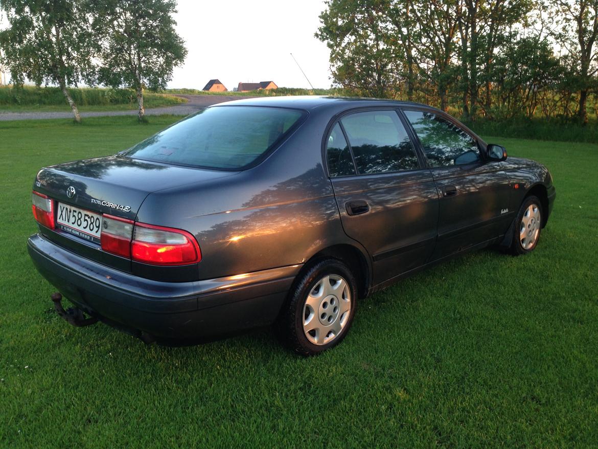 Toyota carina e (SOLGT) billede 6