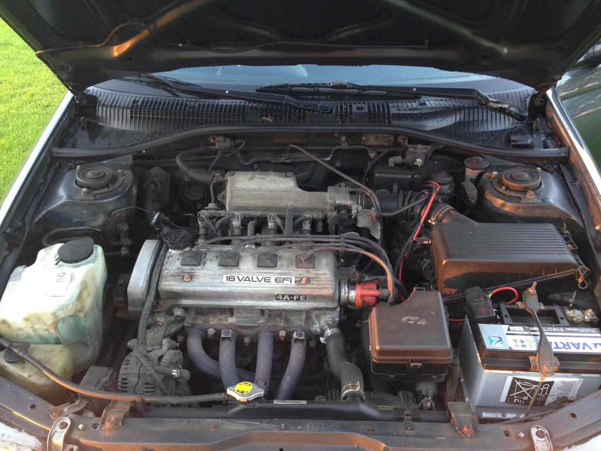 Toyota carina e (SOLGT) billede 10