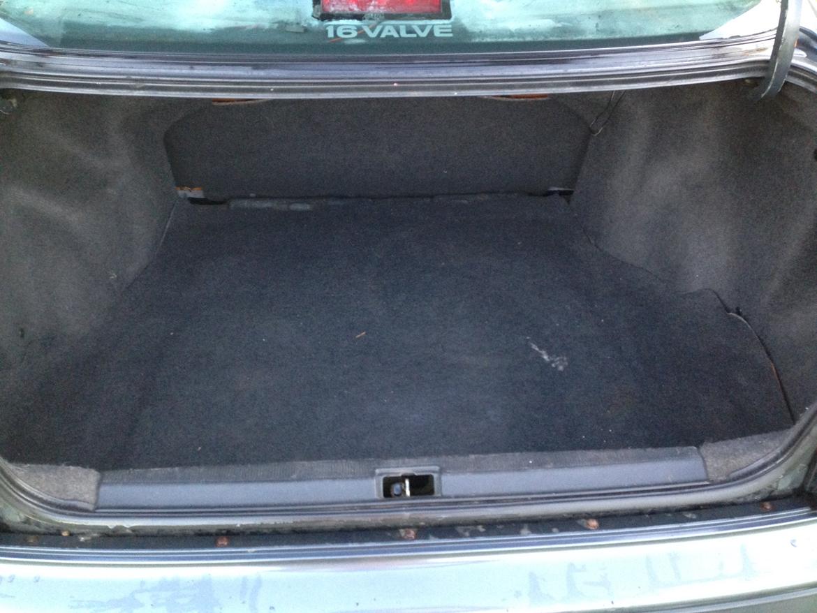 Toyota carina e (SOLGT) billede 11