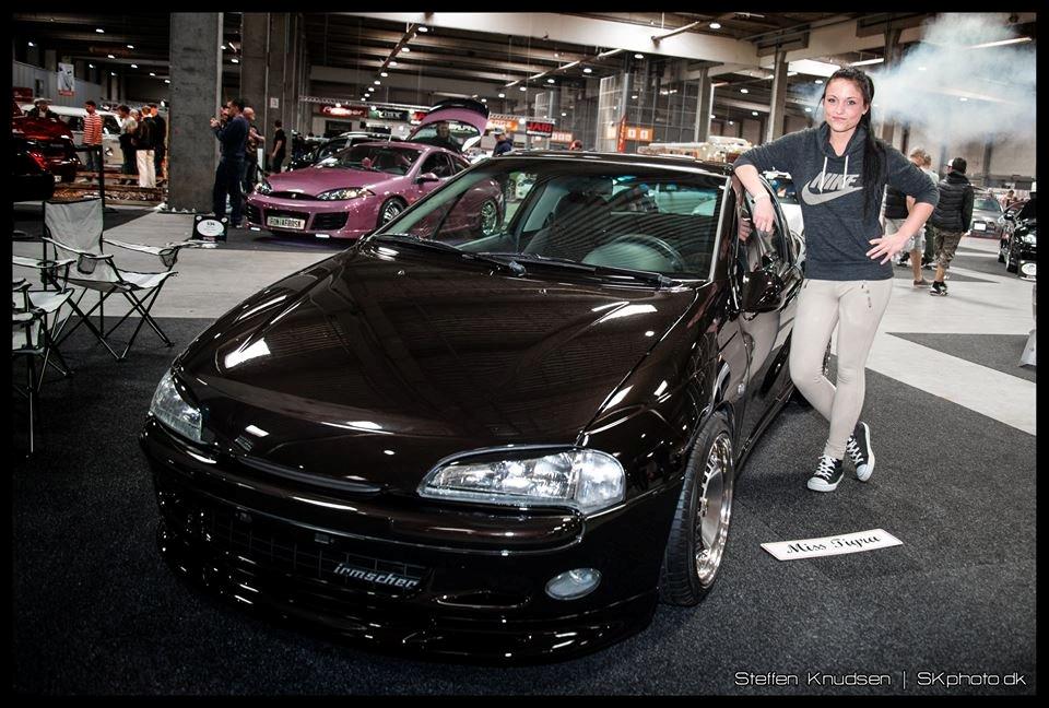 Opel Tigra  S93 Coupé - Et billede hvor man lige kan fornemme perlemoren er kobber :-) Skandinavien Motorshow 2014 billede 15
