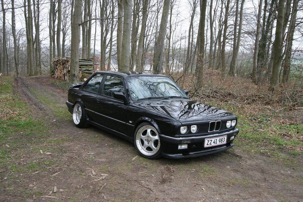 BMW E30 320/327i Mtech I billede 1