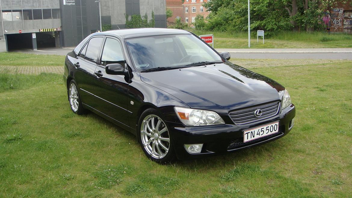 Lexus IS200 billede 7