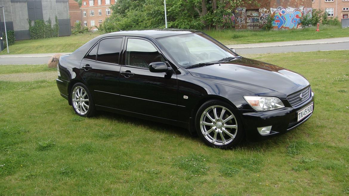 Lexus IS200 billede 6