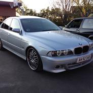 BMW 528i