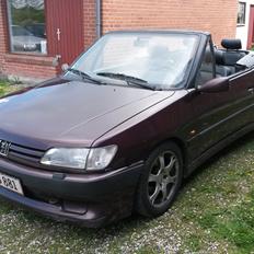 Peugeot 306 Cariolet 1.8i aut.