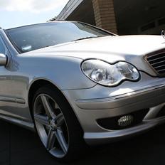 Mercedes Benz C32 AMG T Aut