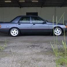 Ford Sierra Sedan Plaza