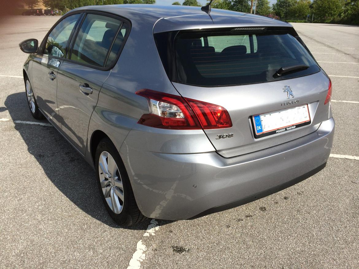 Peugeot 308 1,6 HDi Active billede 1