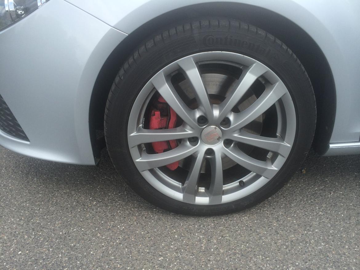 Seat Leon Cupra "SOLGT" - kæmpe skiver foran billede 5