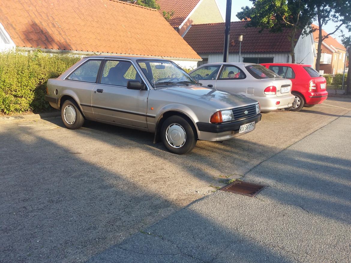 Ford Escort Mk3 1.6 L billede 3