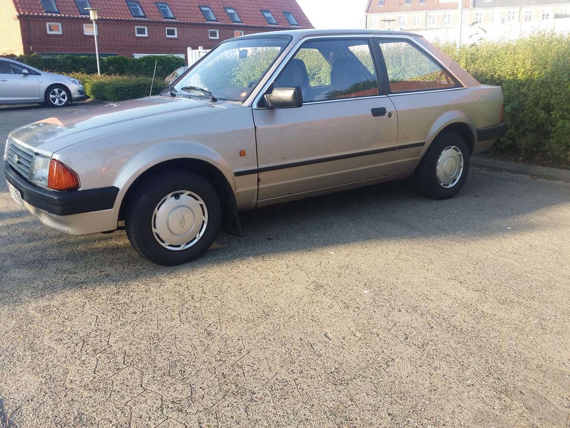 Ford Escort Mk3 1.6 L billede 5