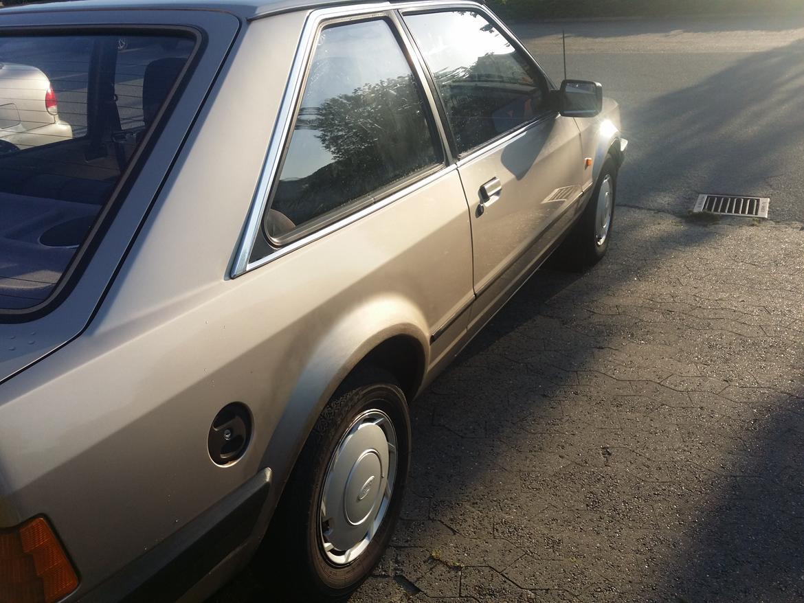 Ford Escort Mk3 1.6 L billede 6