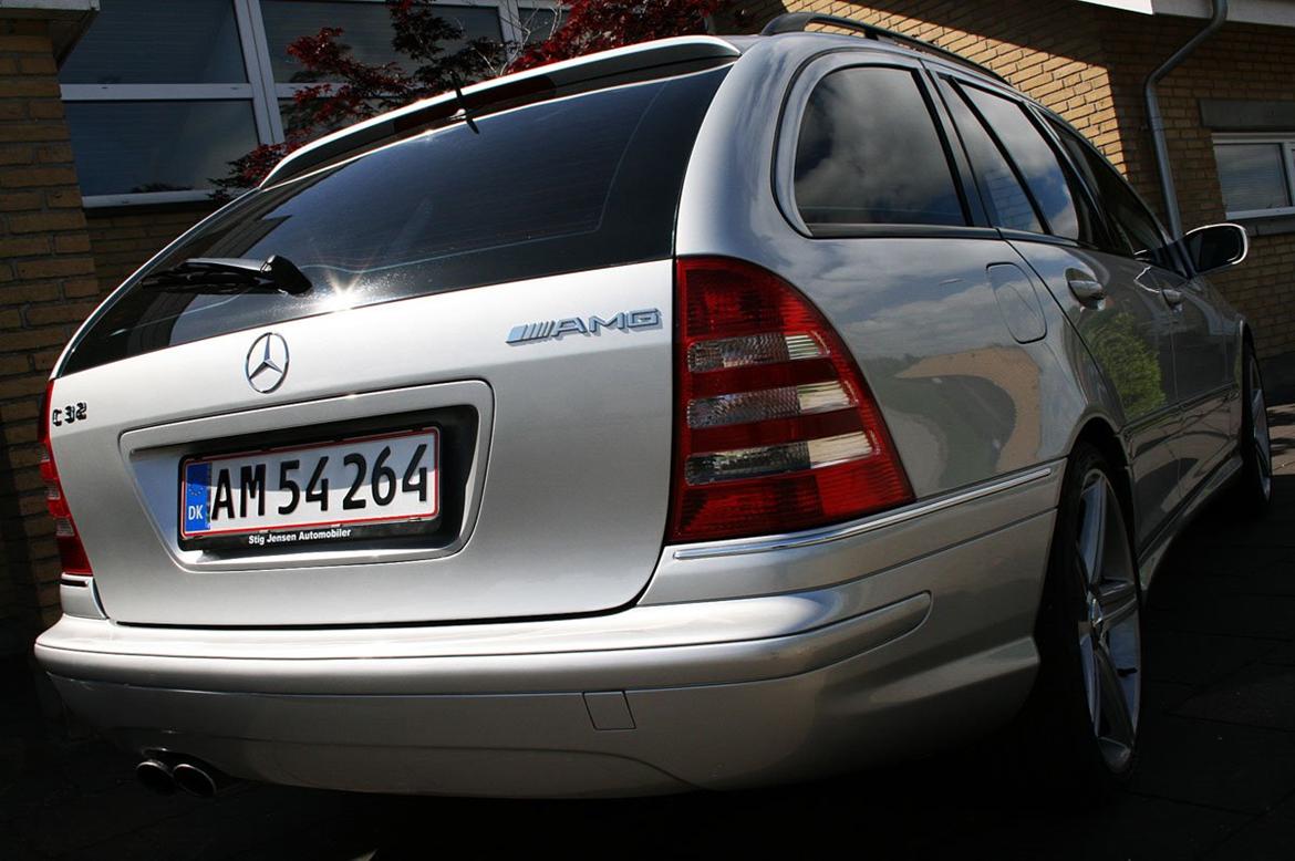 Mercedes Benz C32 AMG T Aut billede 3