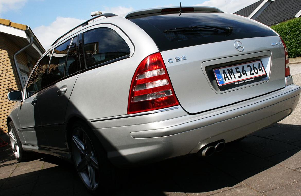 Mercedes Benz C32 AMG T Aut billede 4
